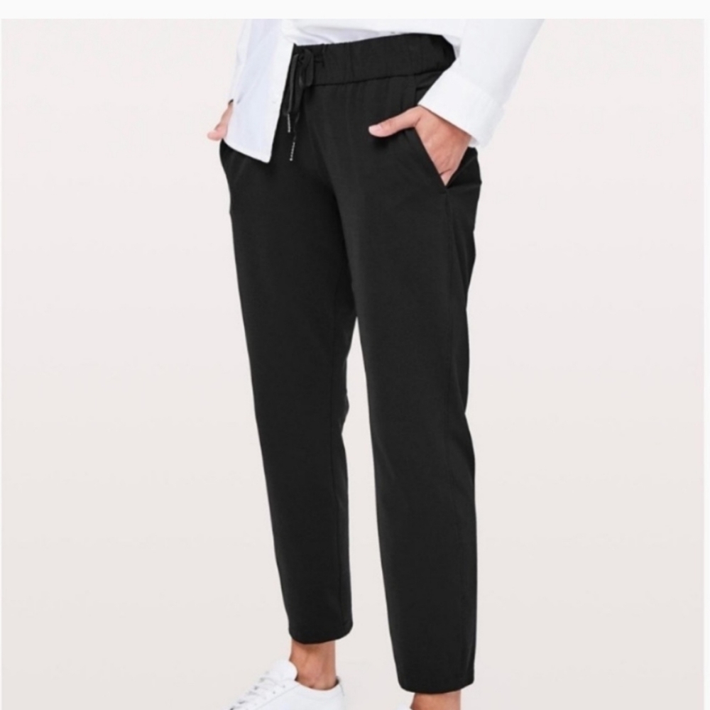 Lululemon on the fly crop pants W5AHOS sz12